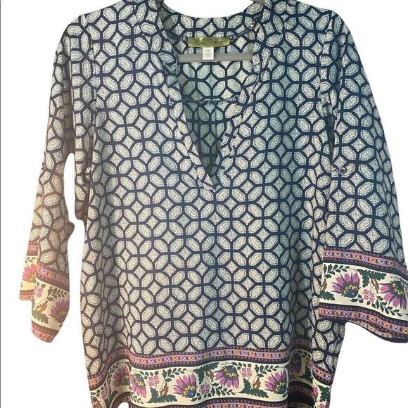 Whisper patterned shirt sleeves button - Picture 2 of 13